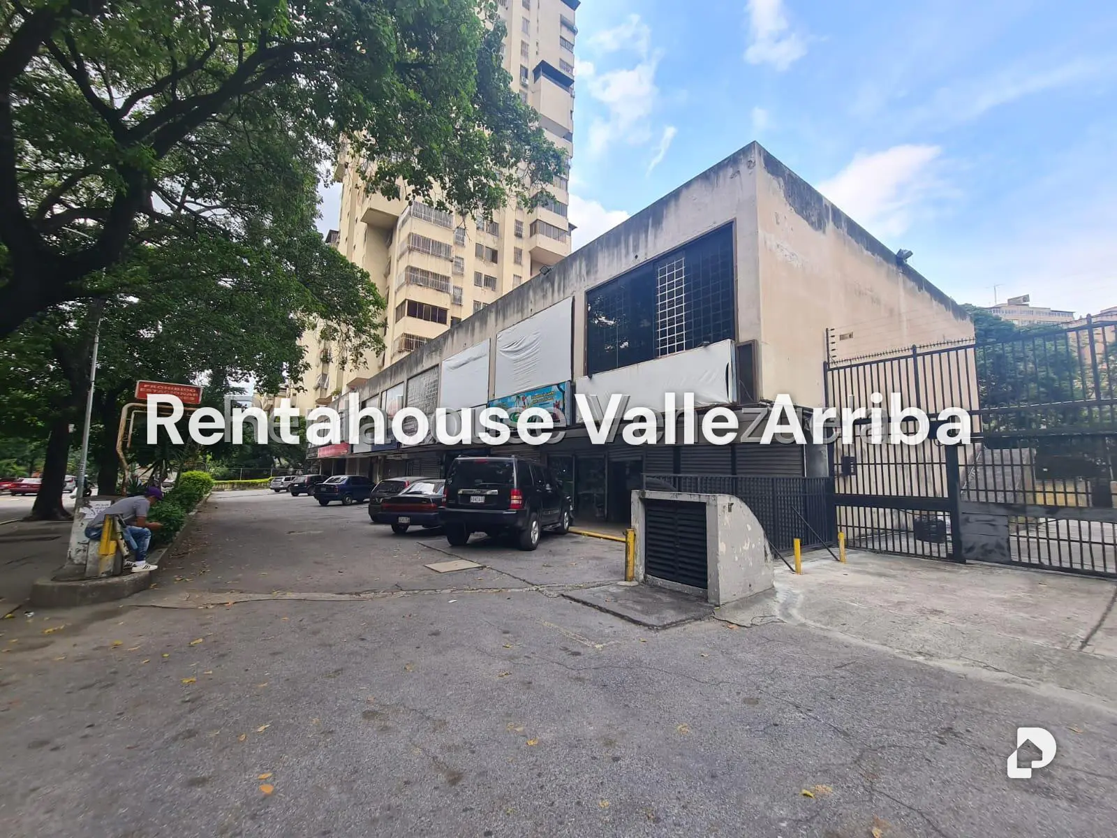 Local comercial en La Urbina, Caracas – 1