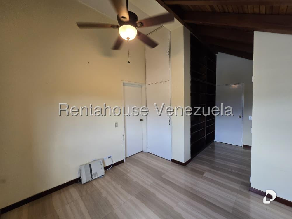 Apartamento en Cumbres de Curumo, Caracas – 30
