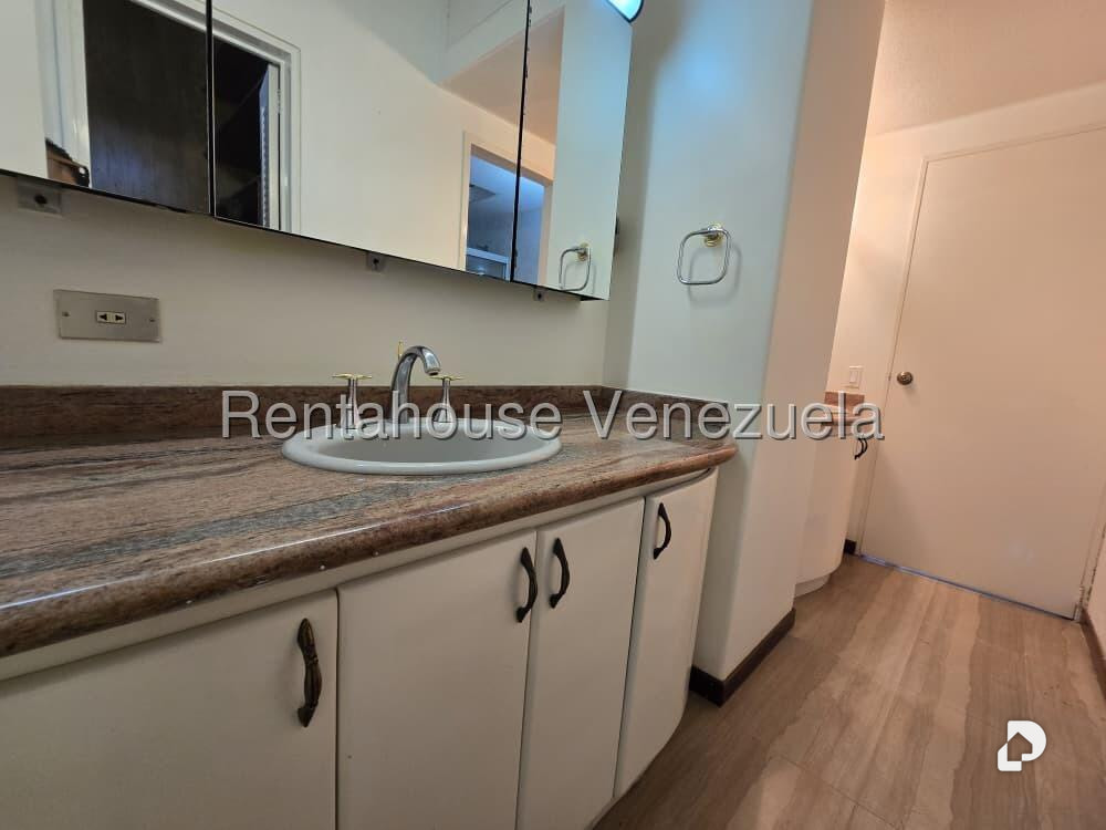 Apartamento en Cumbres de Curumo, Caracas – 23