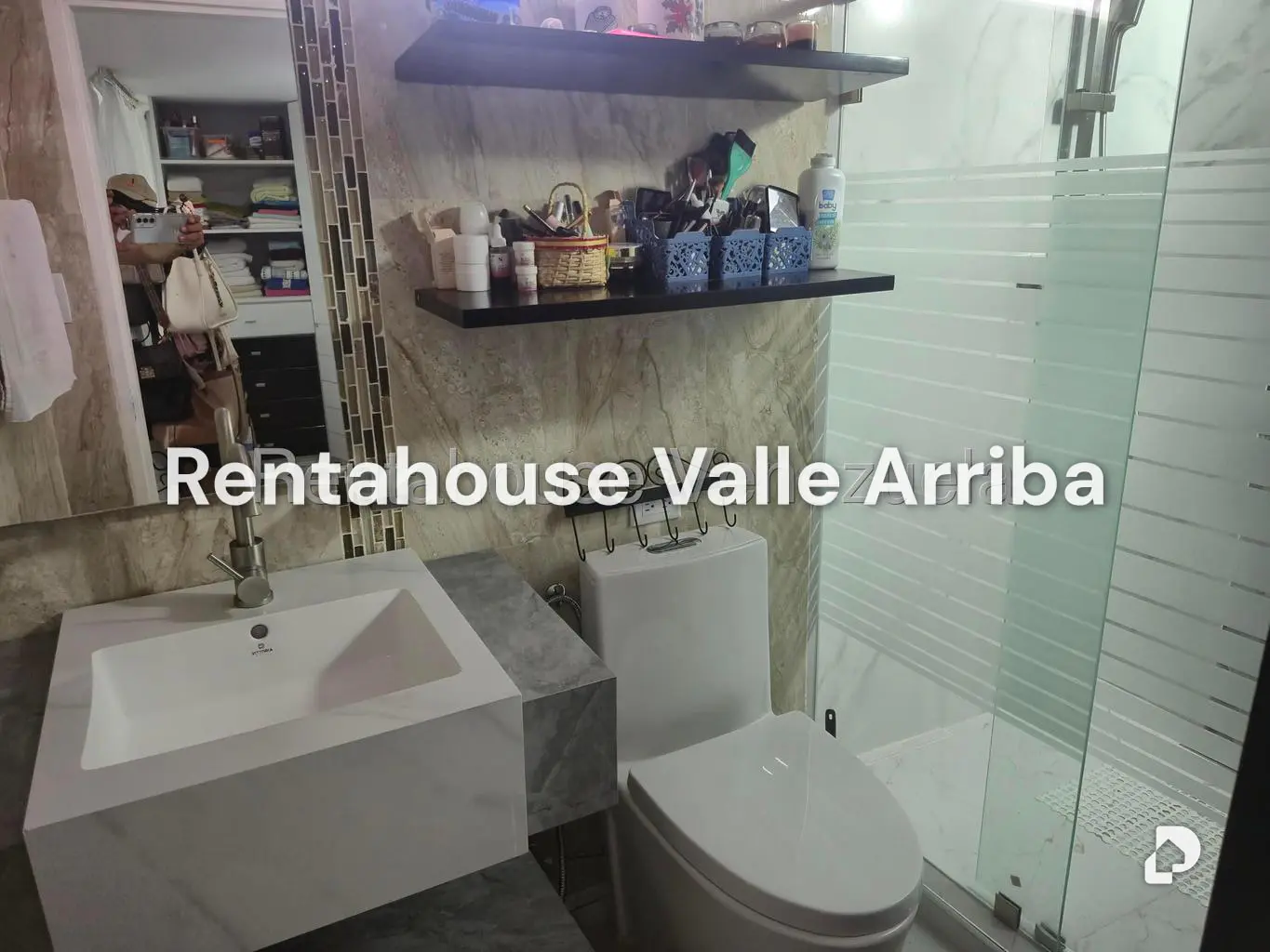 Casa en Cumbres de Curumo, Caracas – 11