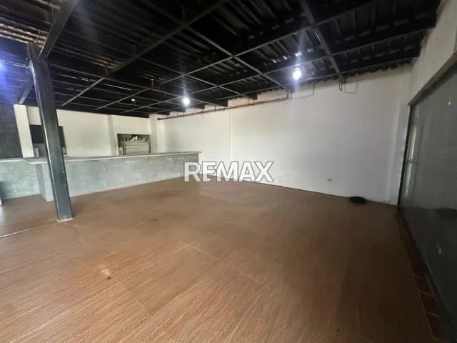 Local comercial en Avenida Fuerzas Armadas, Maracaibo - 1