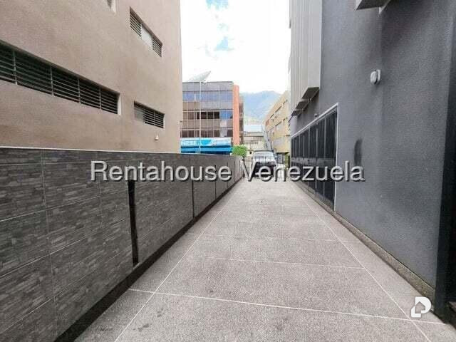 Office in La Urbina, Caracas – 5