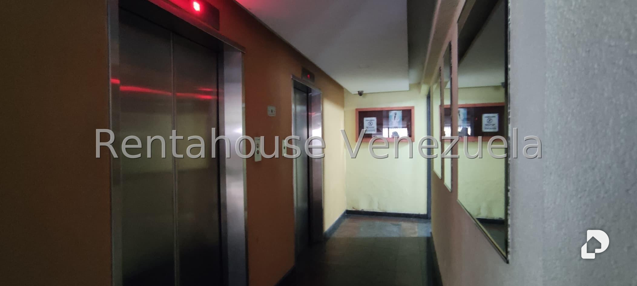 Apartamento en La Urbina, Caracas – 2