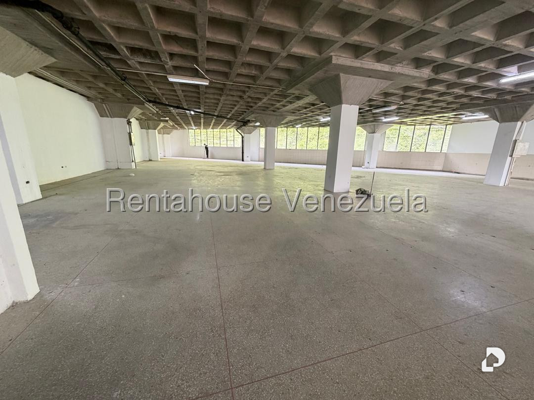 Local comercial en El Valle, Caracas – 4