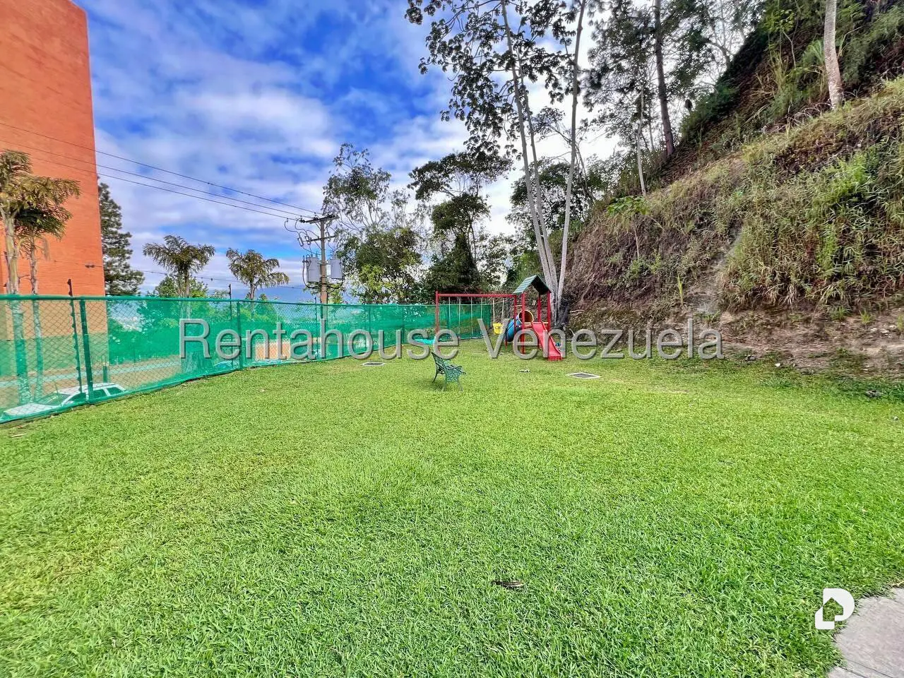 Apartamento en Colinas de La Tahona, Caracas – 21