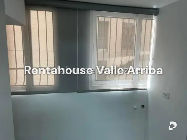 Apartamento en Los Palos Grandes, Caracas – 16