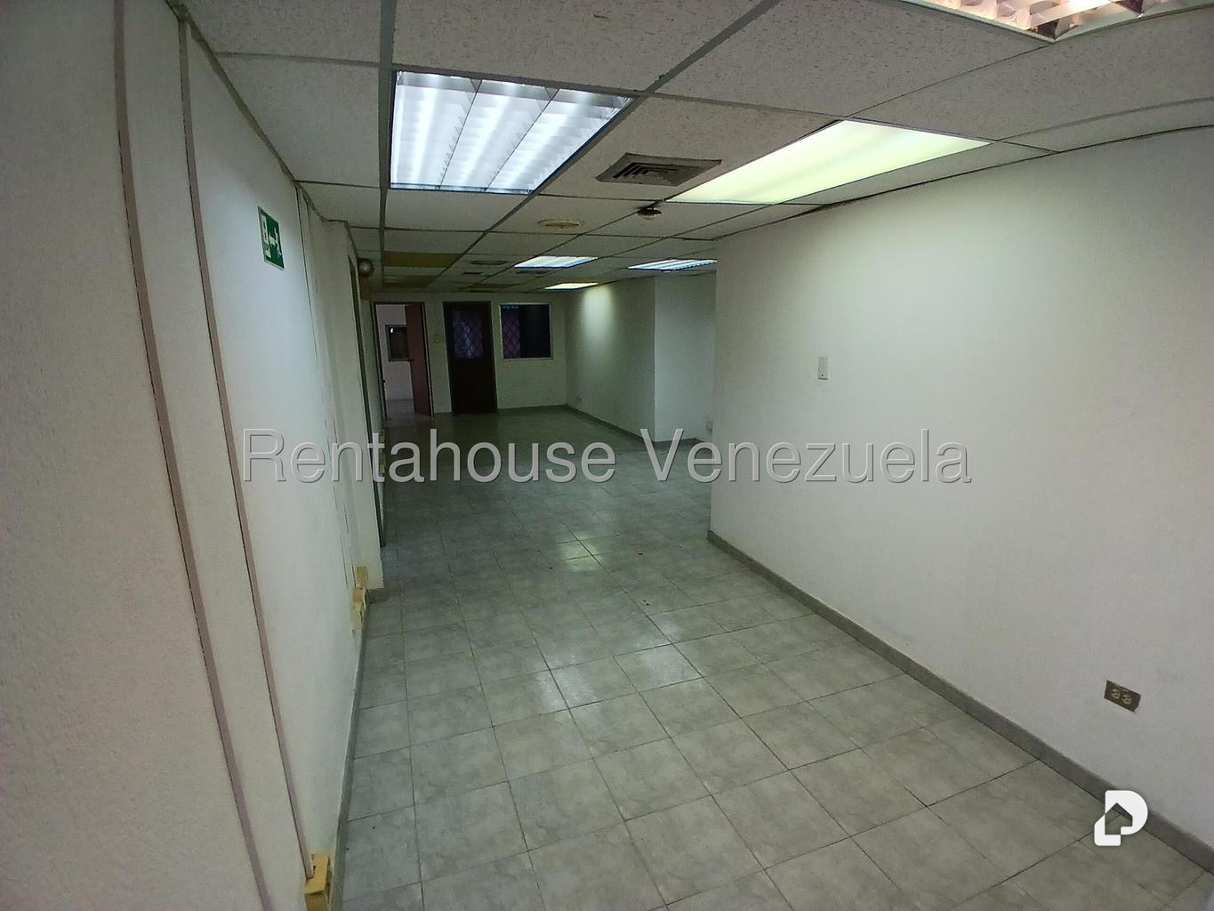 Local comercial en Boleíta Norte, Caracas – 17