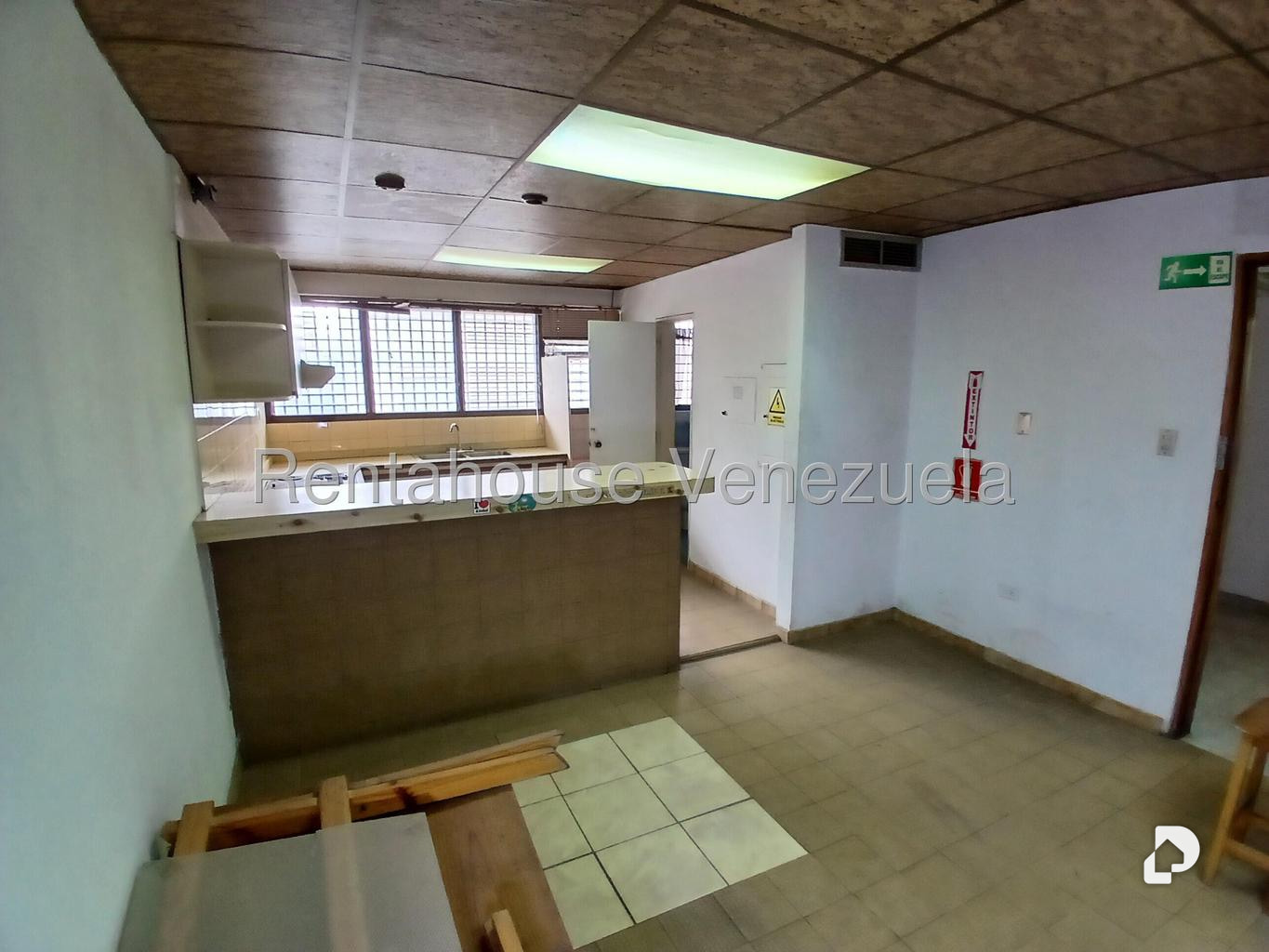 Local comercial en Boleíta Norte, Caracas – 12