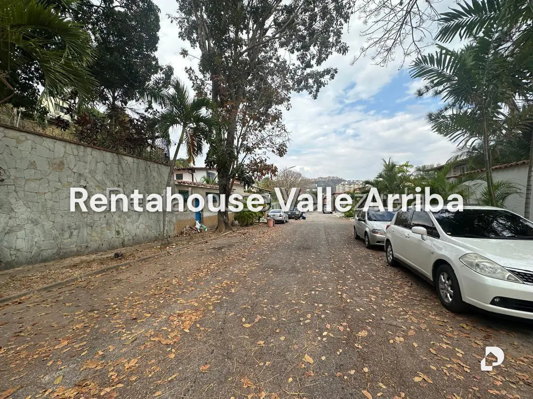 Land in Santa Fe Norte, Caracas – 20