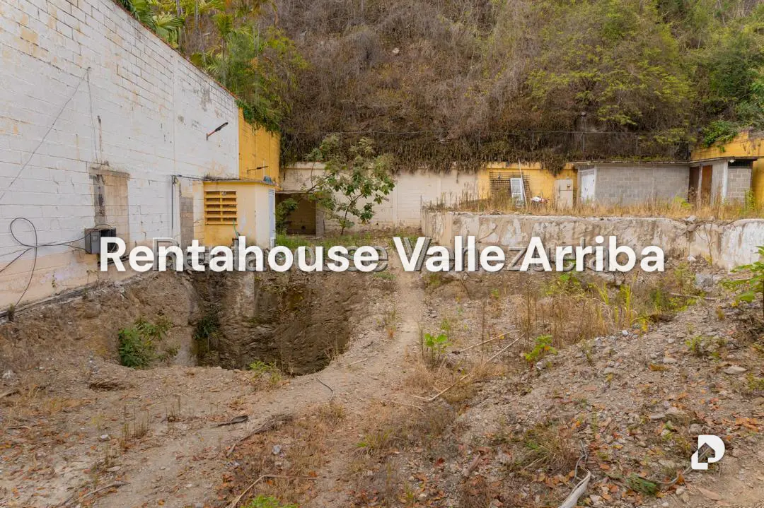 Land in Santa Fe Norte, Caracas – 11