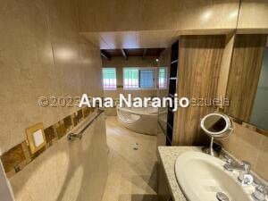 Townhouse en Alto Prado, Caracas – 25
