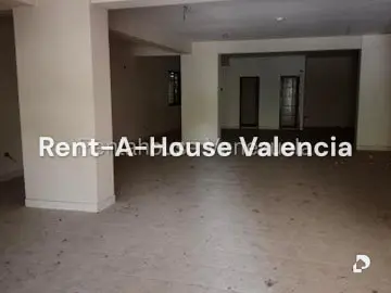 Local comercial en Parroquia Urbana San José, Valencia – 7