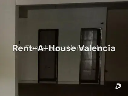 Local comercial en Parroquia Urbana San José, Valencia – 6