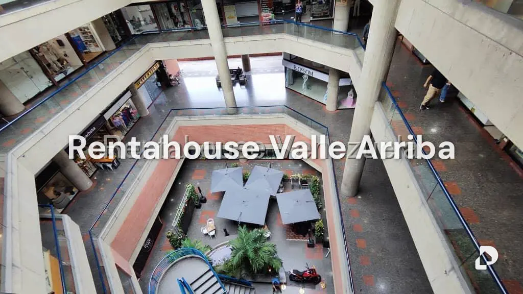 Local comercial en Santa Fe Norte, Caracas – 13
