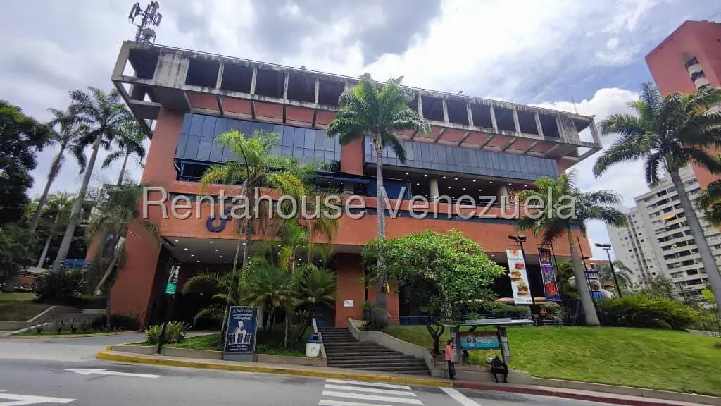 Commercial space in Santa Fe Norte, Caracas - 1