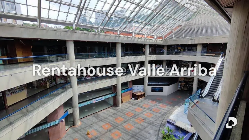 Local comercial en Santa Fe Norte, Caracas – 12