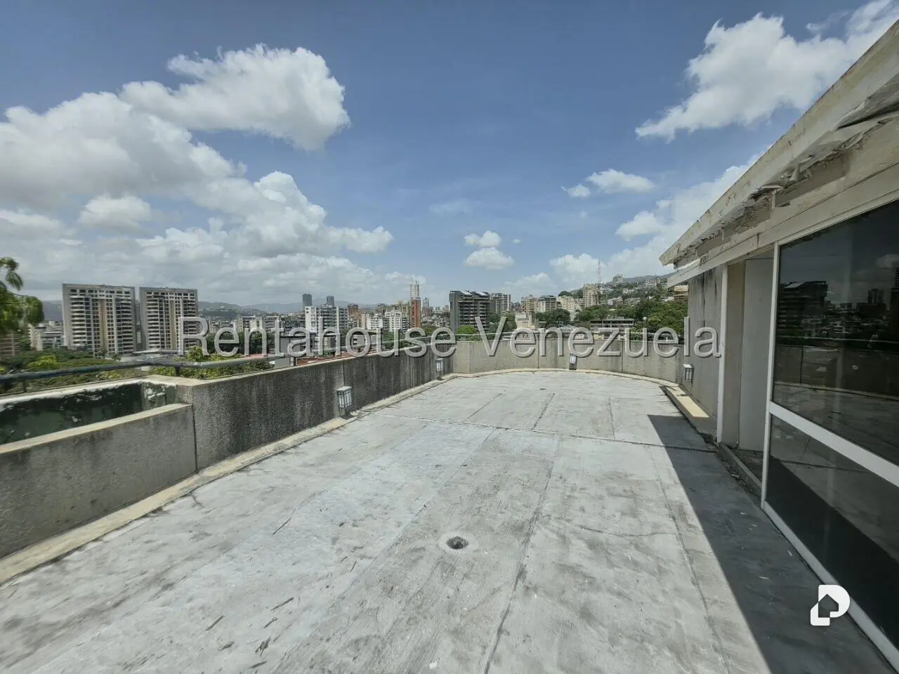 Apartamento en La Florida, Caracas – 23