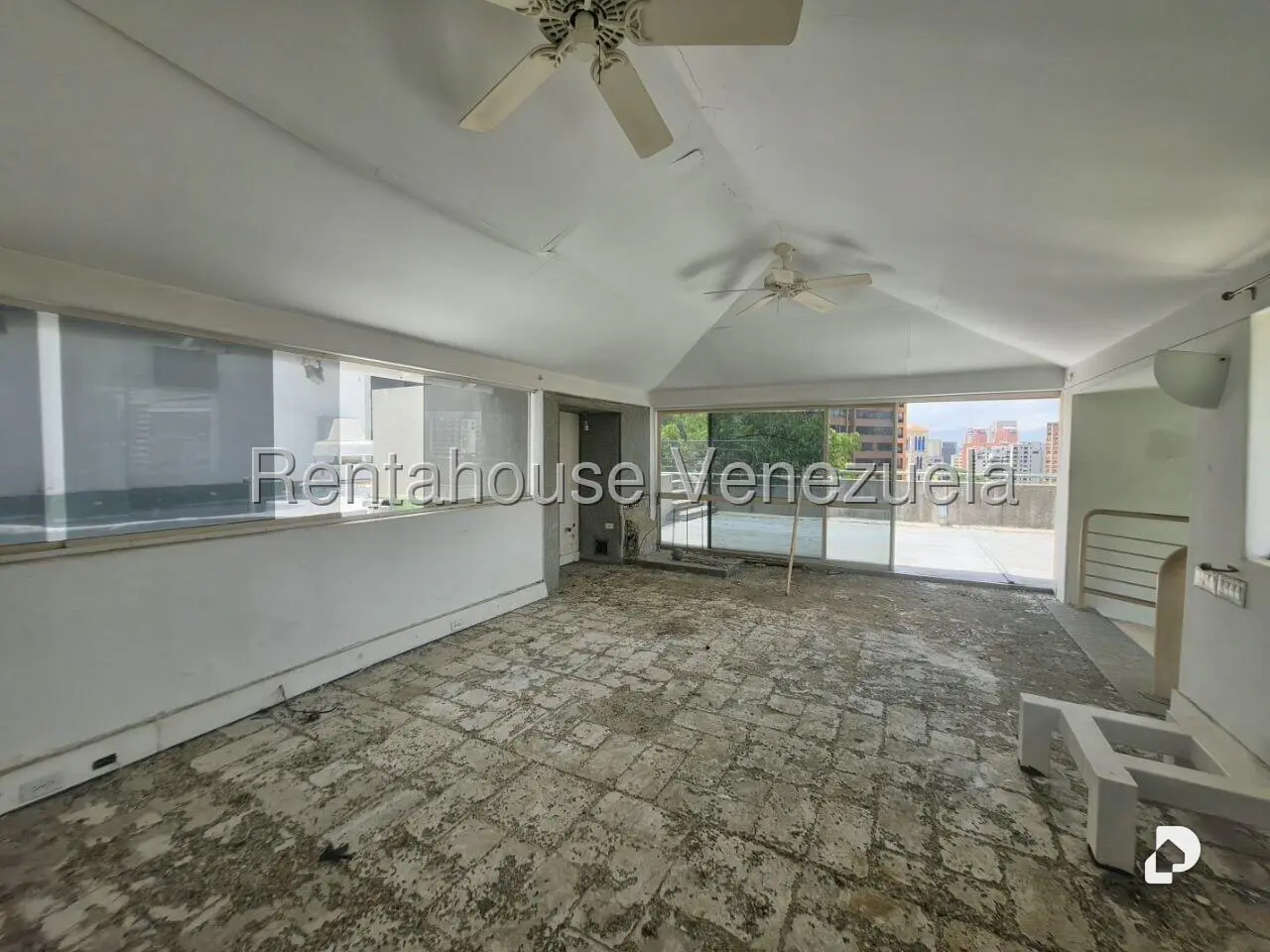 Apartamento en La Florida, Caracas – 22