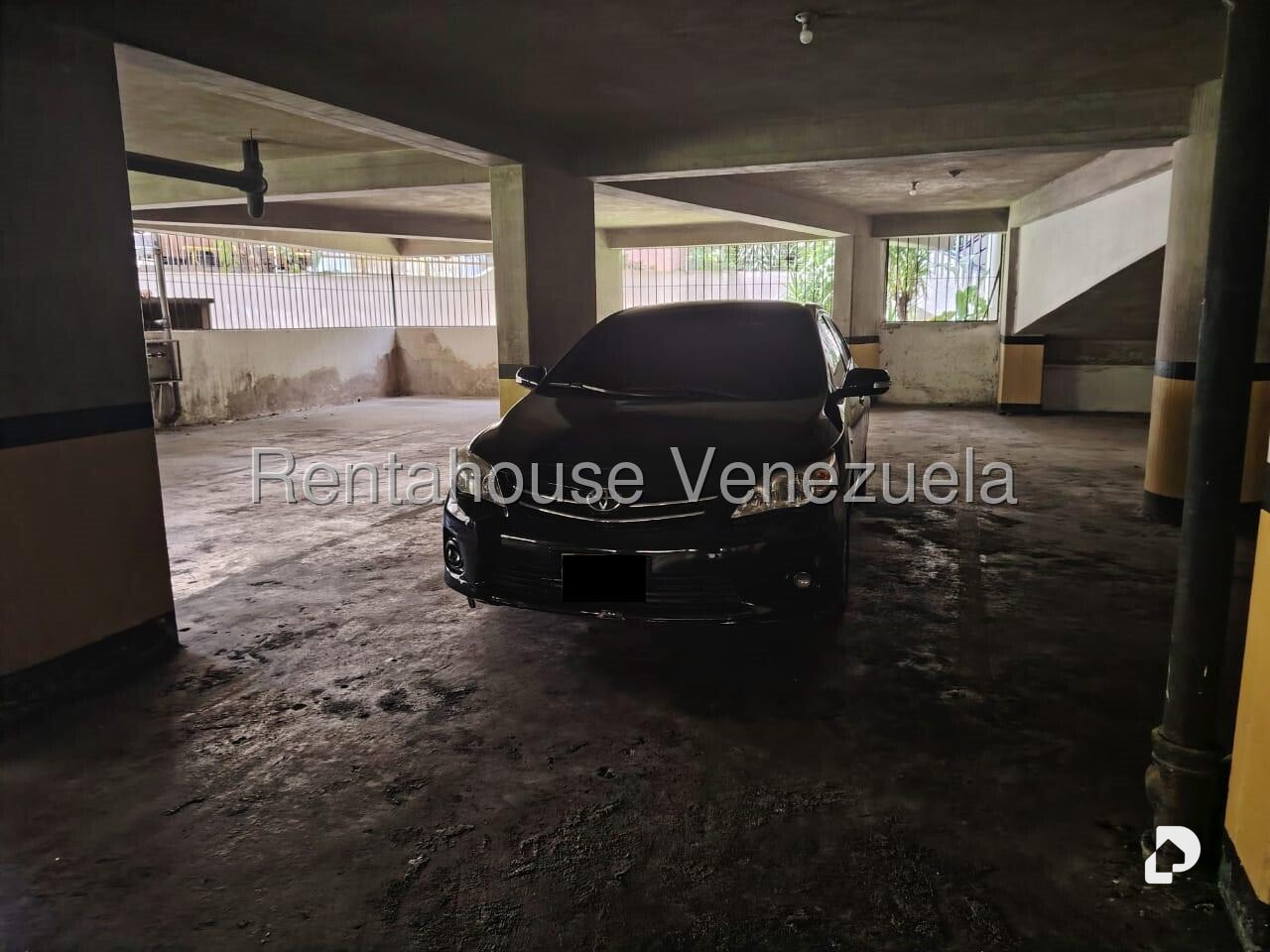 Apartamento en La Florida, Caracas – 23