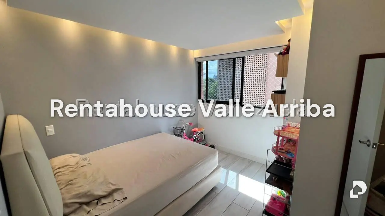 Apartamento en Campo Alegre, Caracas – 24