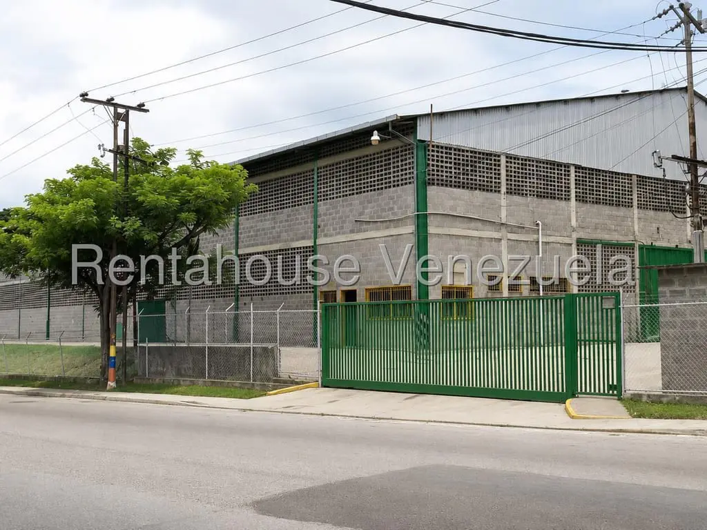 Commercial space in Charallave - 1