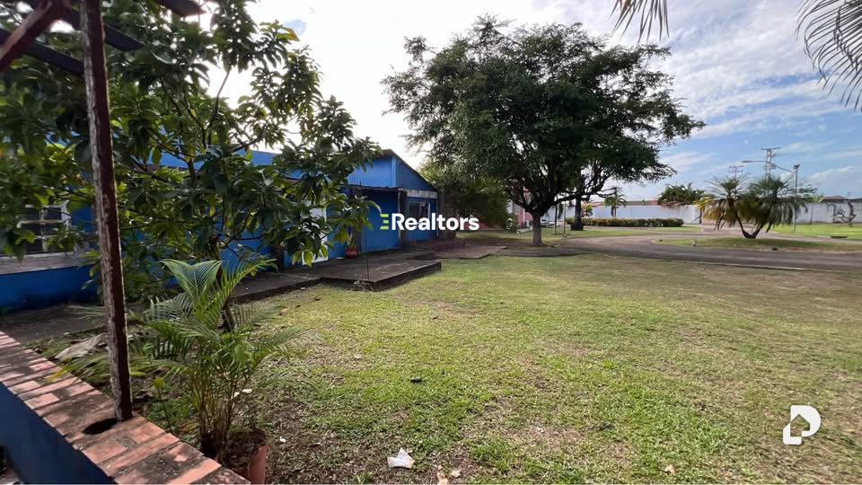 Land in Maturín – 3