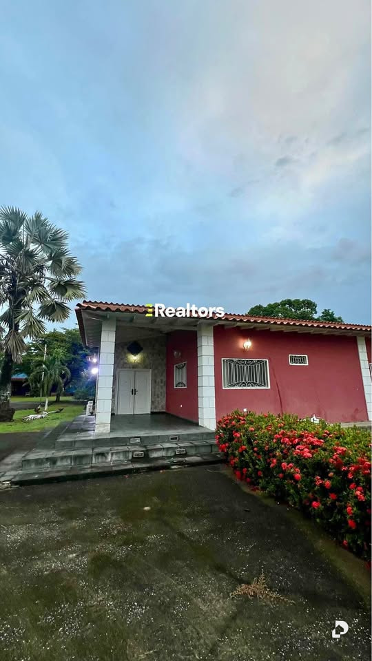 Land in Maturín – 1