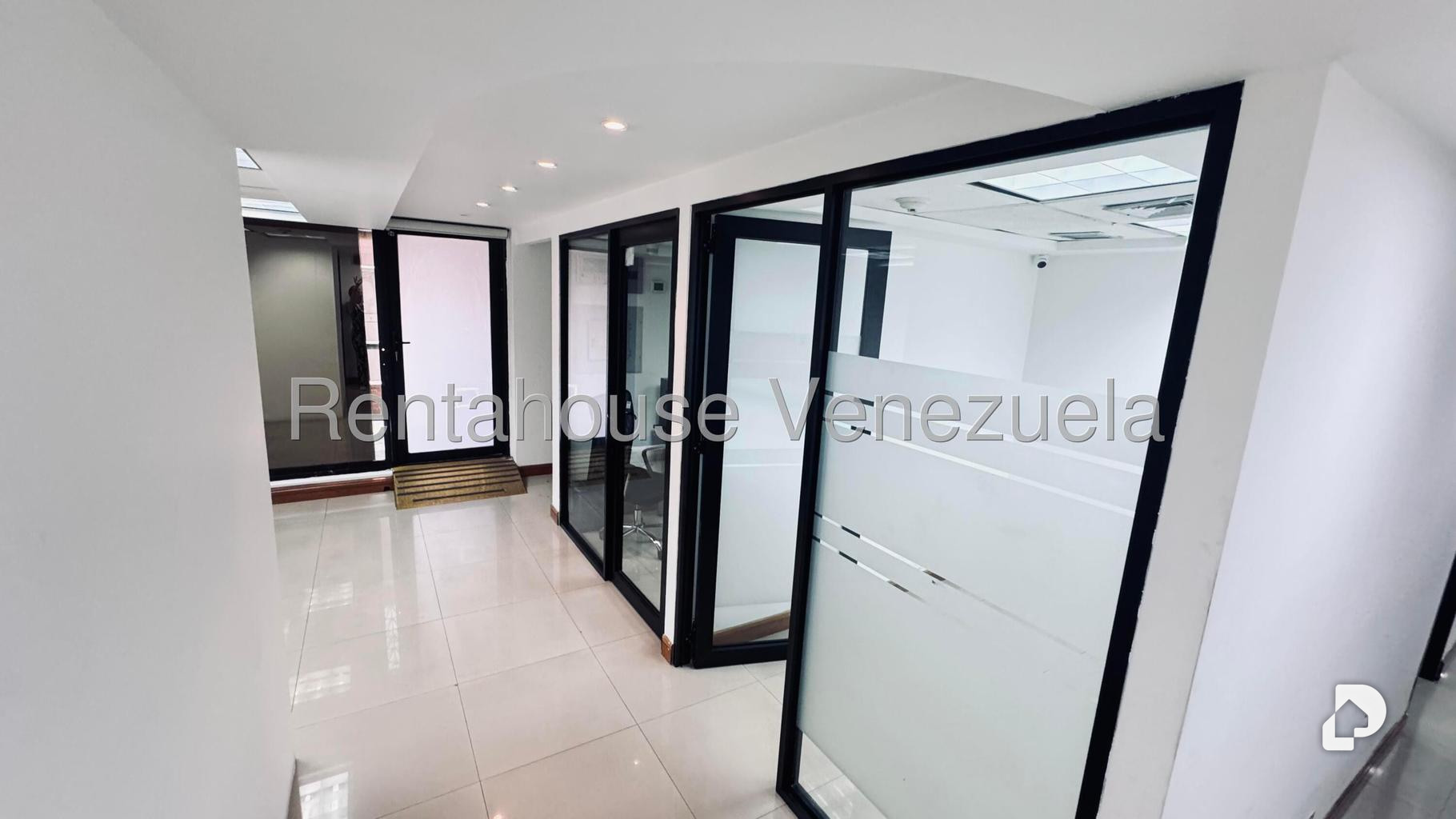 Oficina en El Rosal, Caracas – 25