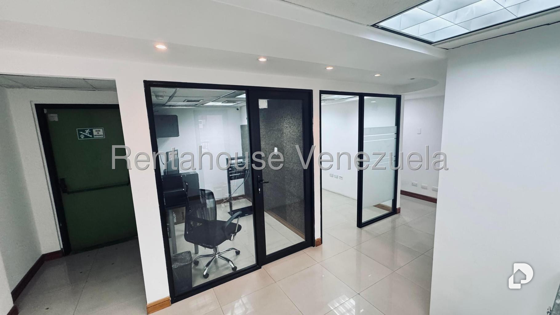 Oficina en El Rosal, Caracas – 23