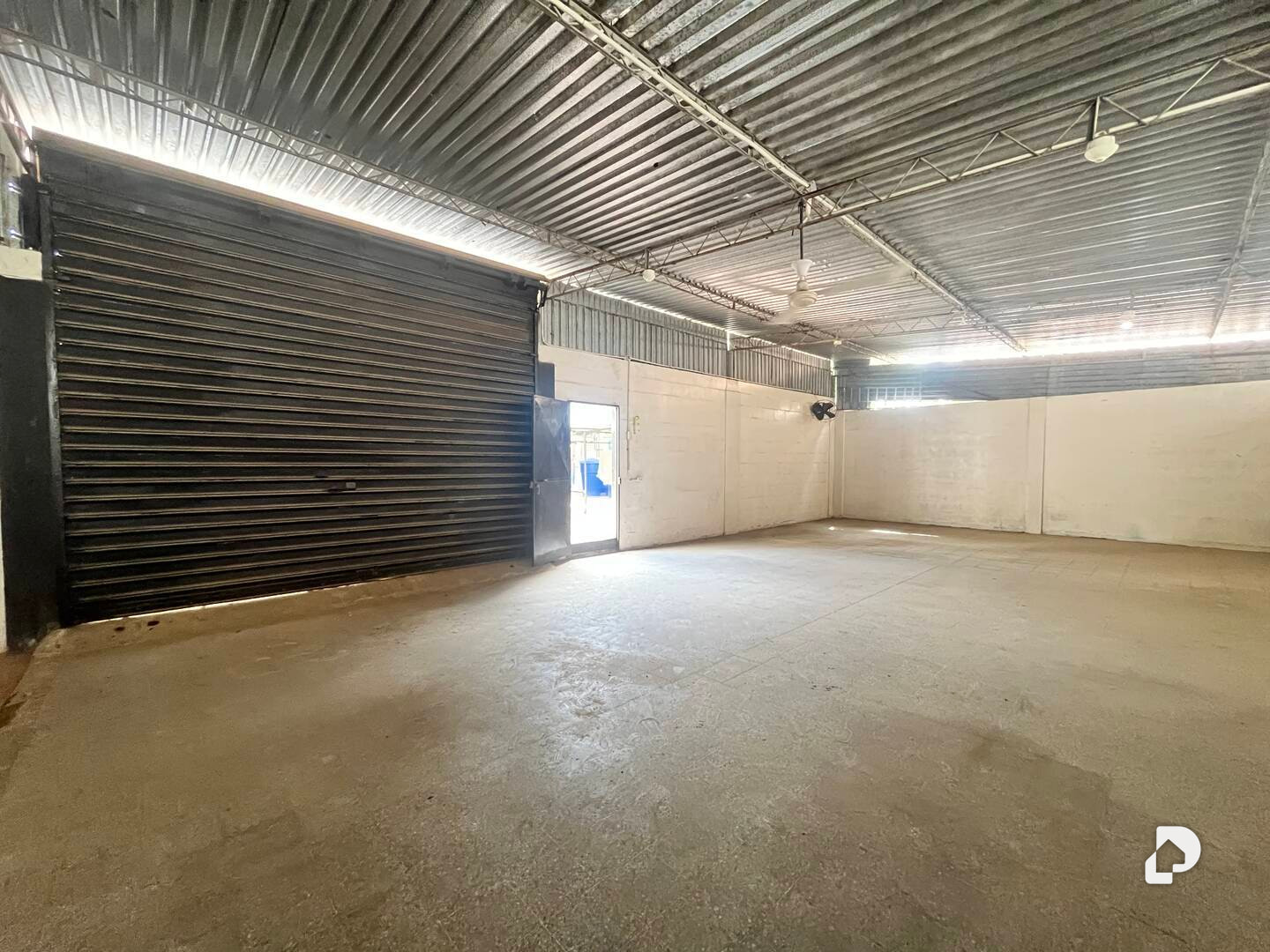 Warehouse in El Paraiso, Maracaibo – 1