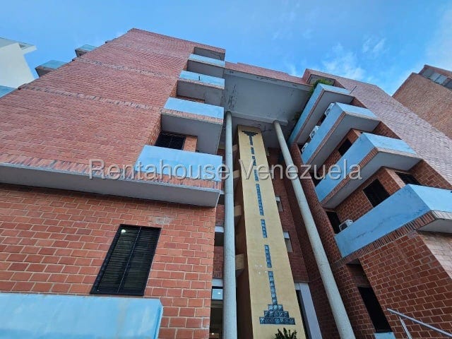 Apartamento en MaracayUrbanizacion San Jacinto, Maracay - 1