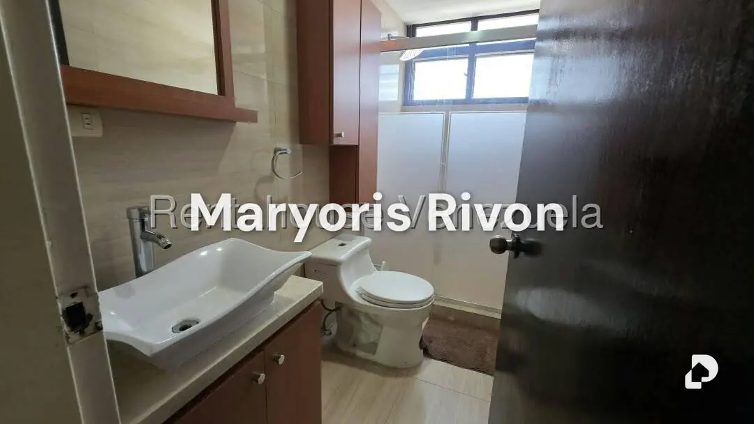 Apartamento en Los Palos Grandes, Caracas – 8