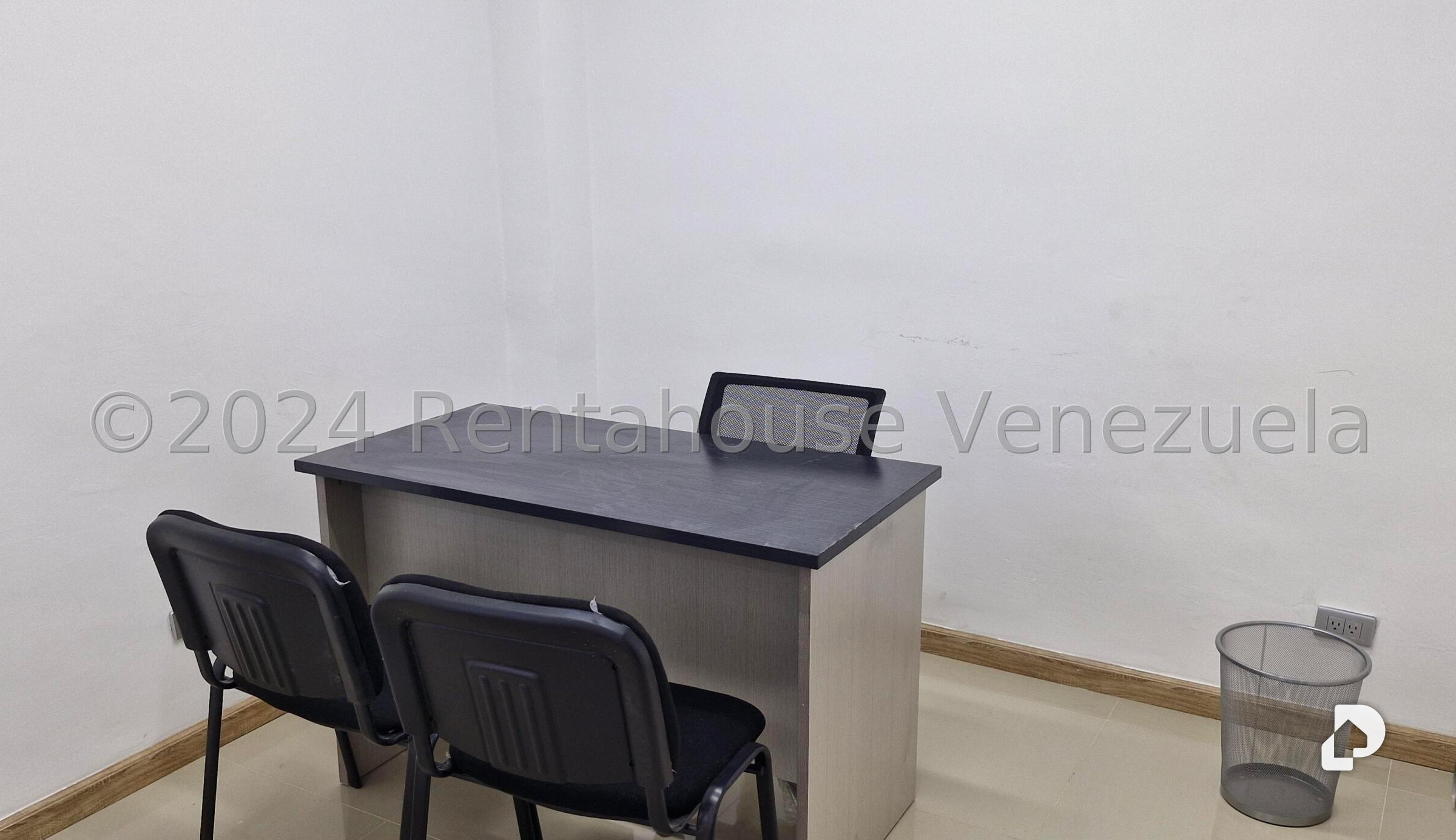 Local comercial en Los Cortijos de Lourdes, Caracas