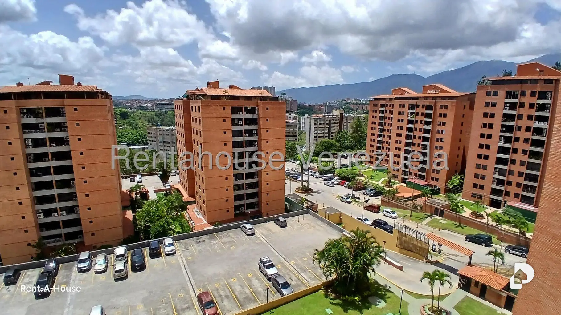 Apartamento en Colinas de La Tahona, Caracas – 13