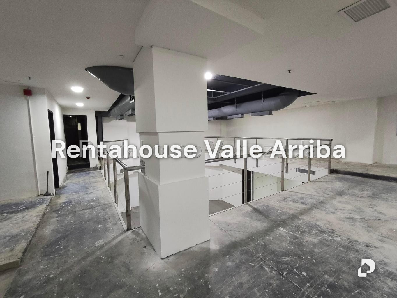 Local comercial en Macaracuay, Caracas – 12