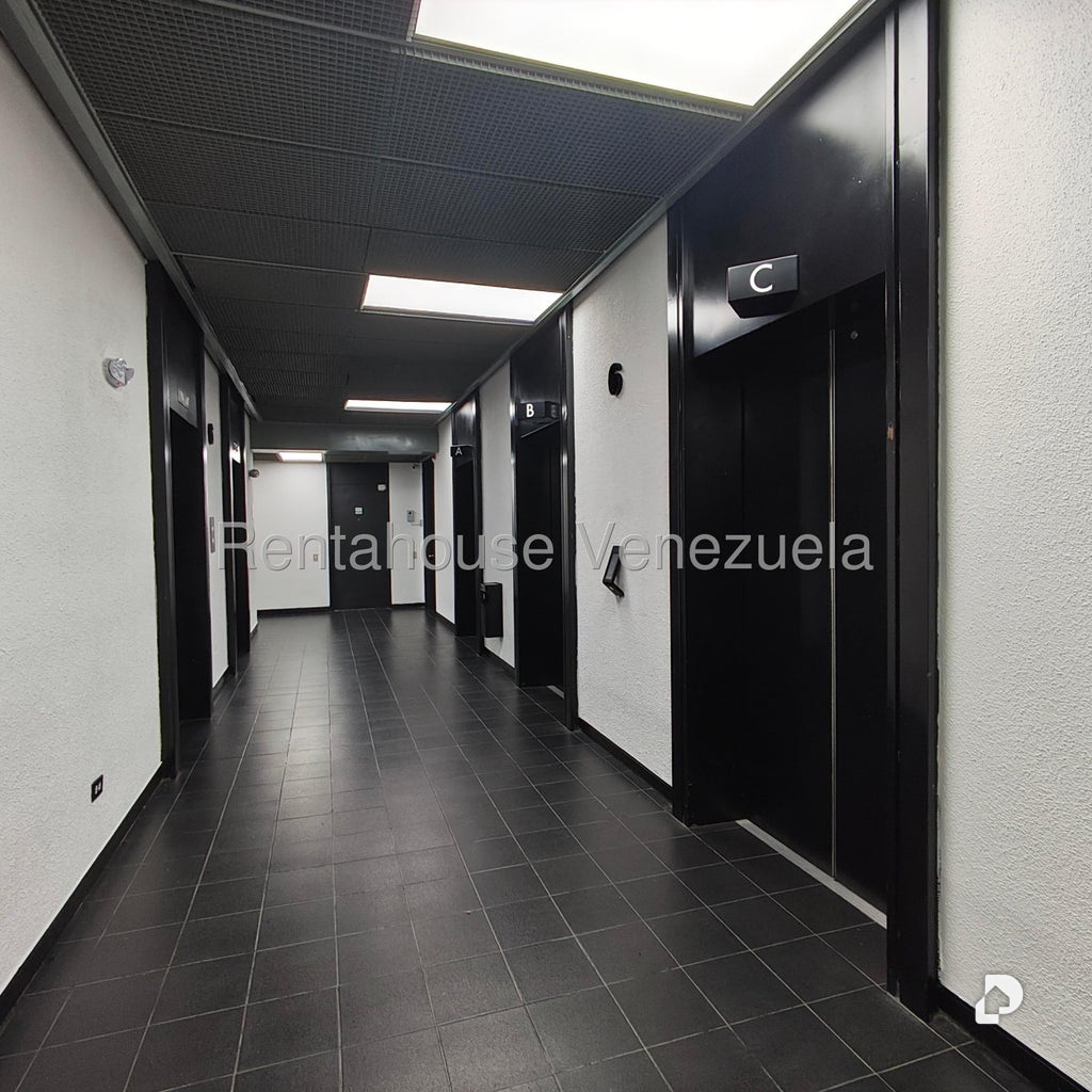 Oficina en Prados del Este, Caracas – 3