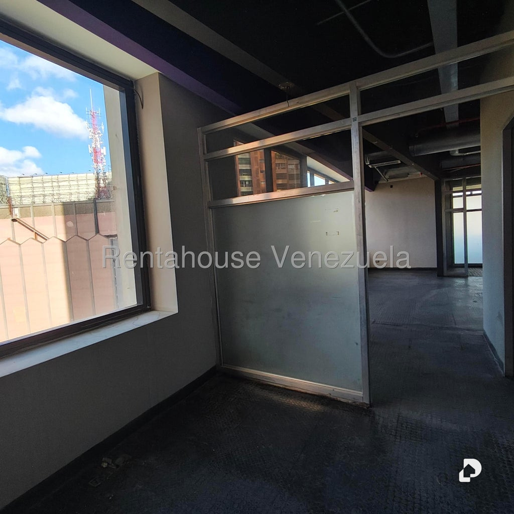 Oficina en Prados del Este, Caracas – 29