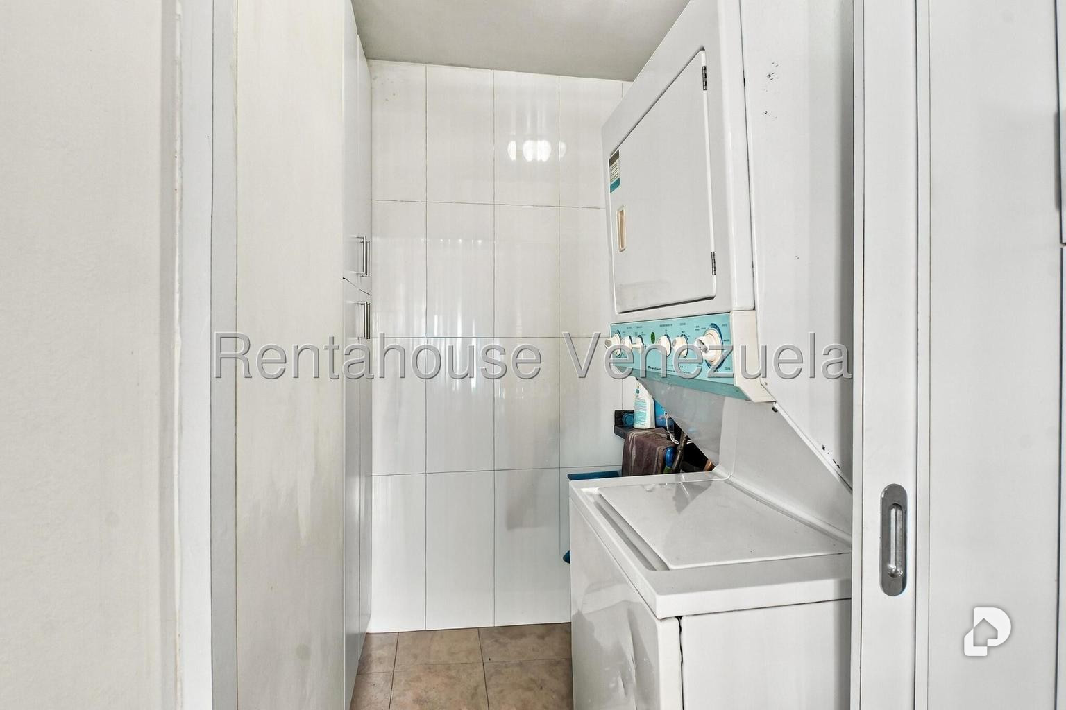 Apartamento en Santa Mónica, Caracas – 12