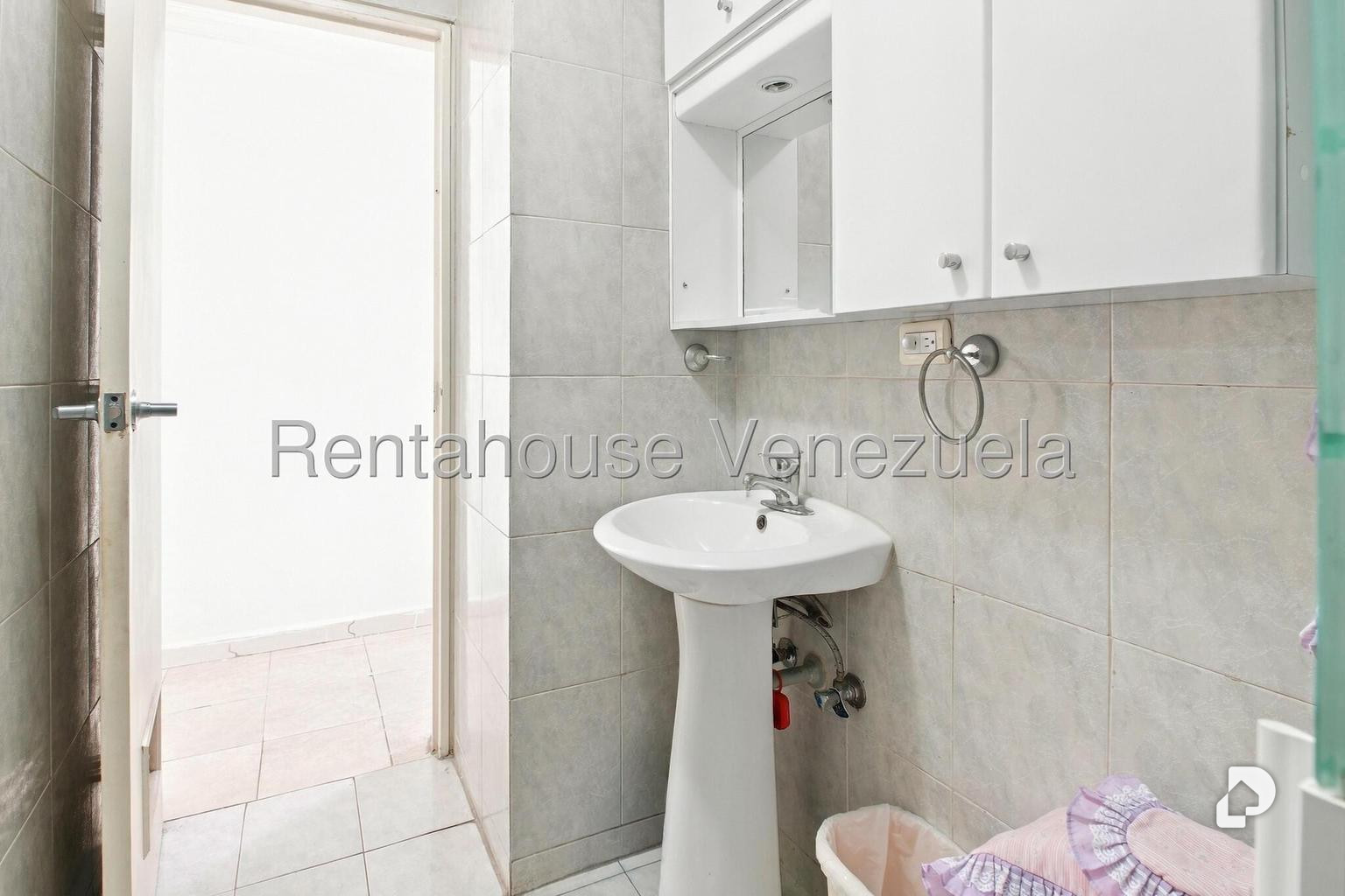 Apartamento en Santa Mónica, Caracas – 17