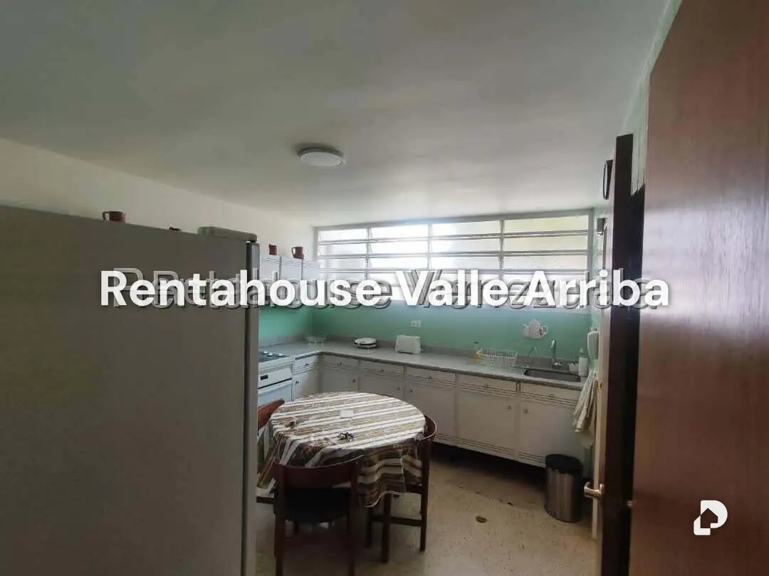 Casa en Los Pomelos, Caracas – 28
