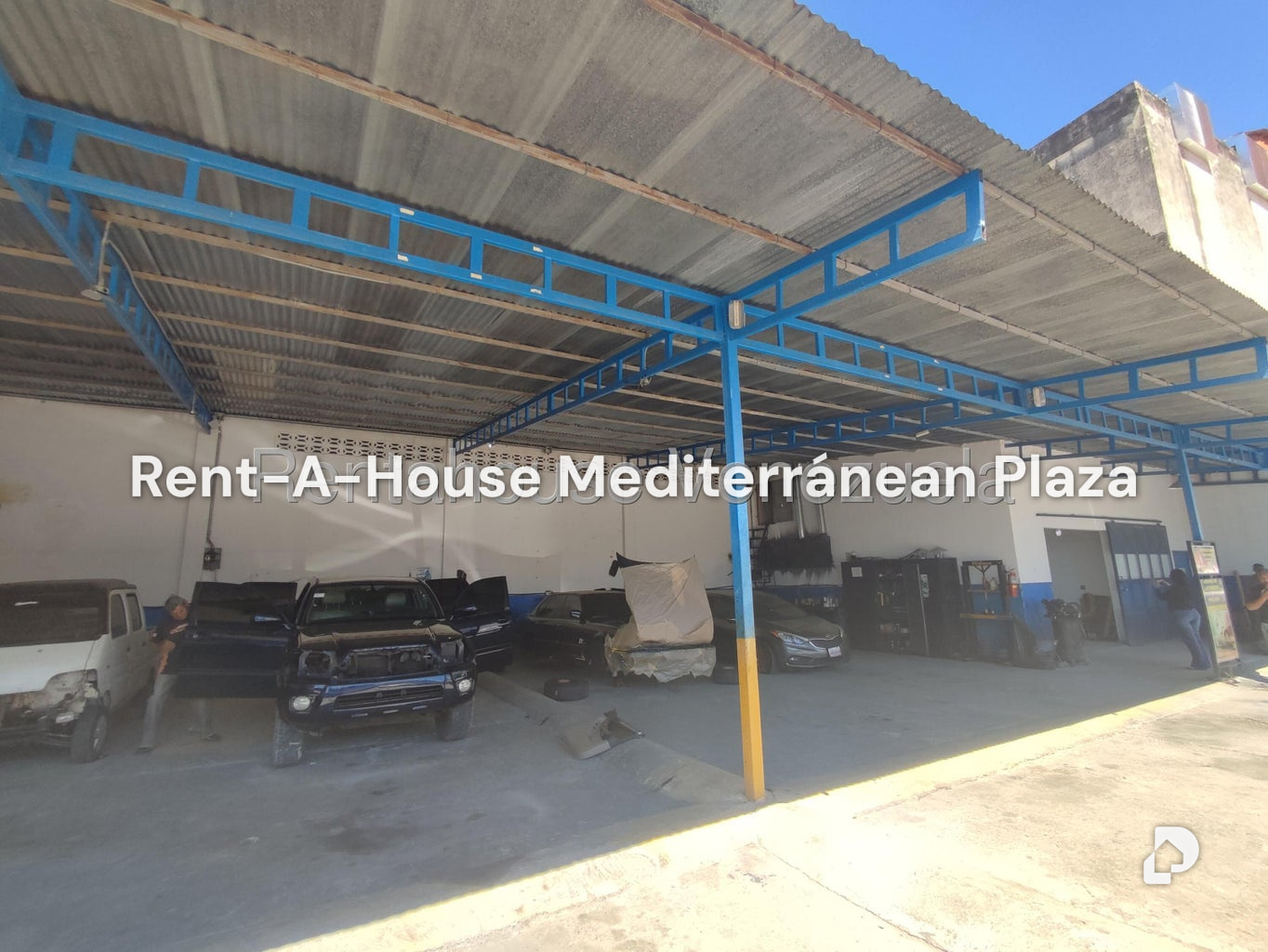 Local comercial en Parroquia San Jose, Valencia – 29