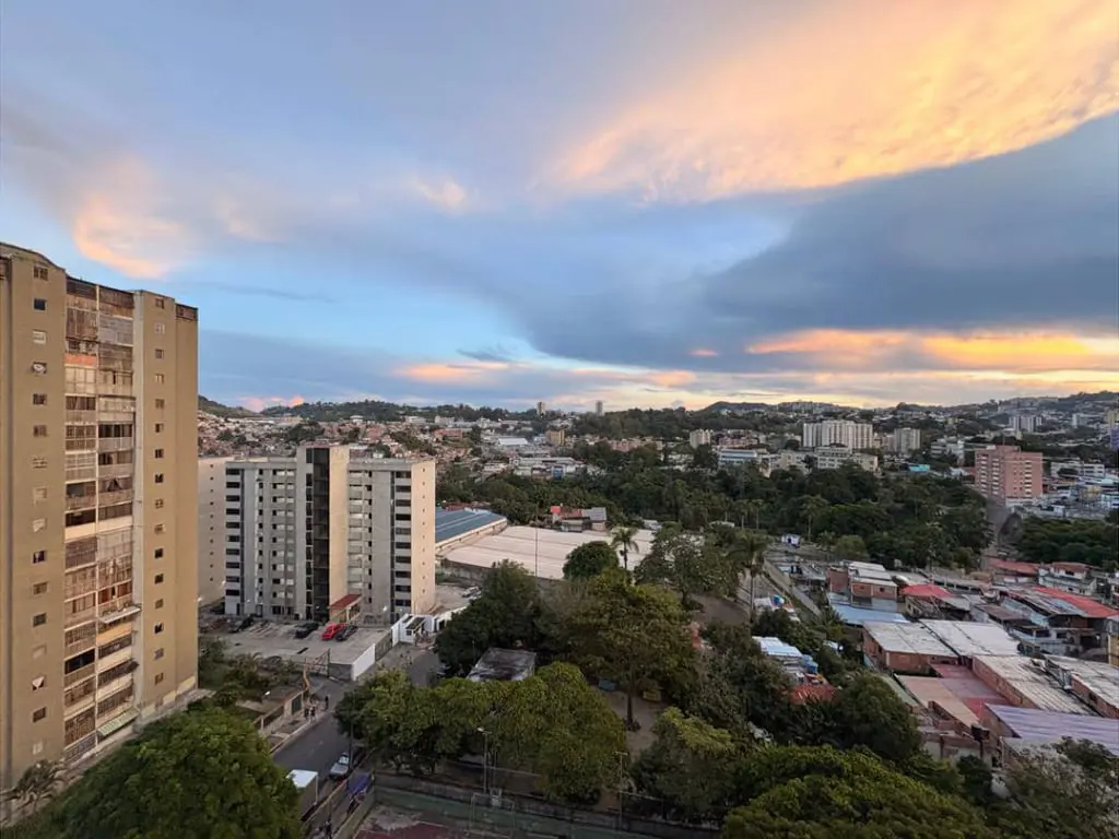 Apartamento en Quenda, Los Teques - 1