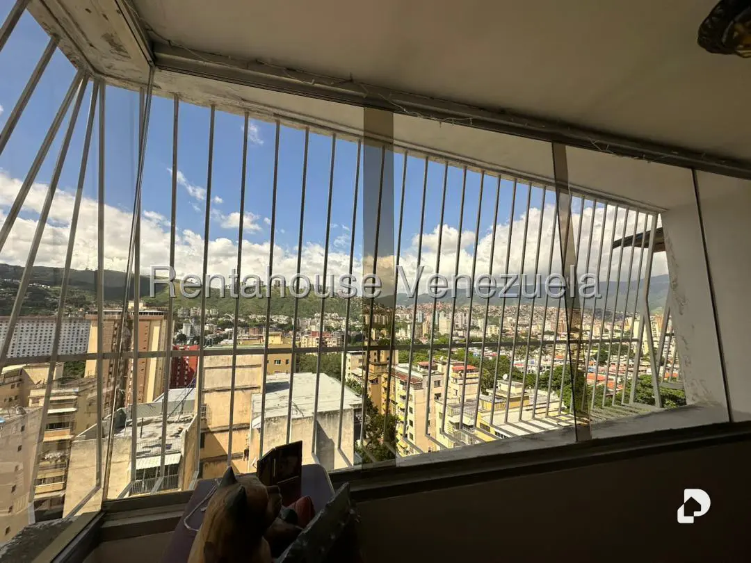 Apartamento en El Paraíso, Caracas – 8