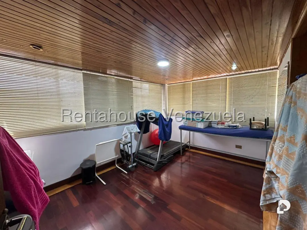 Apartamento en El Paraíso, Caracas – 22
