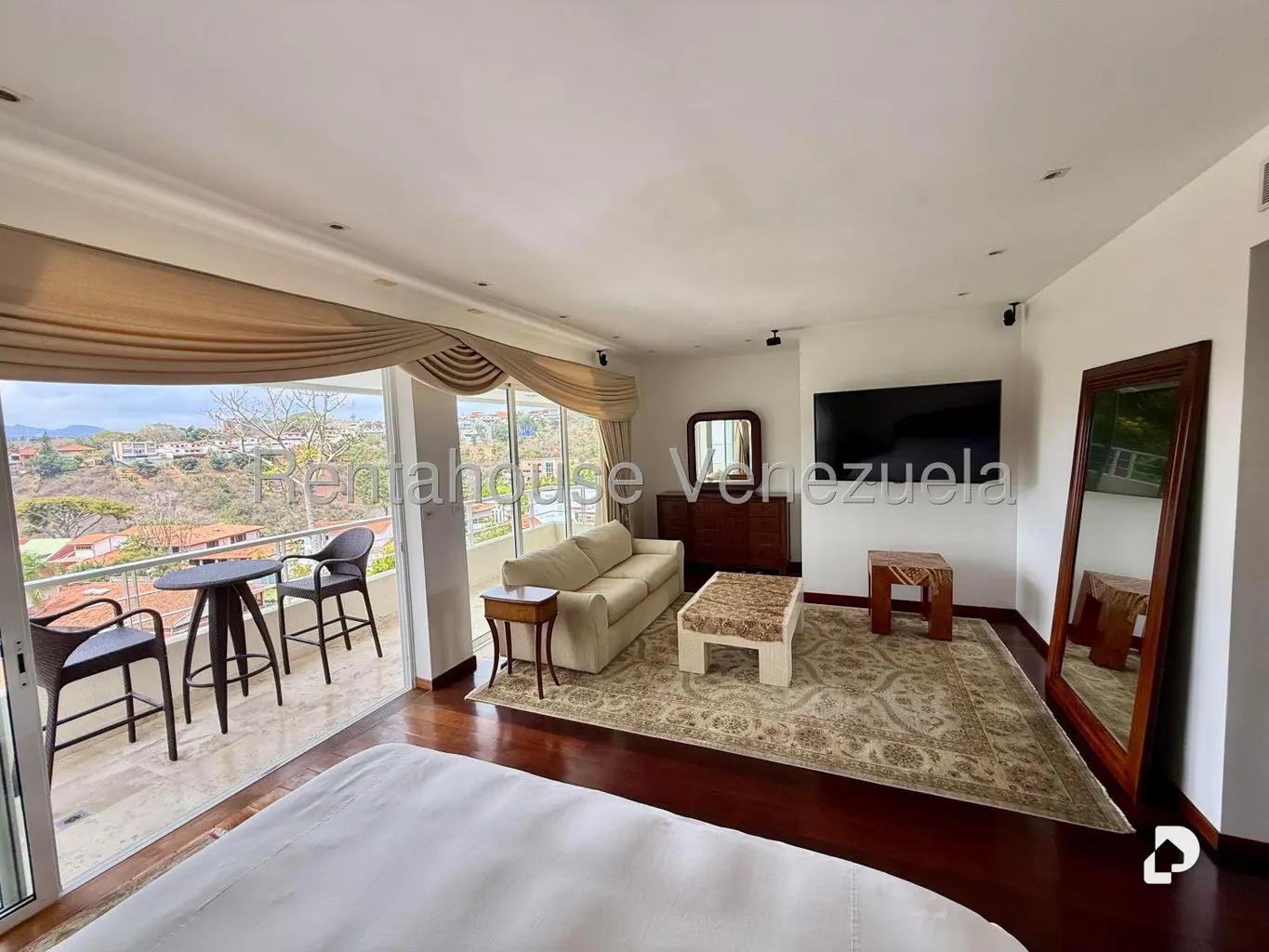 Casa en Colinas de Tamanaco, Caracas – 39