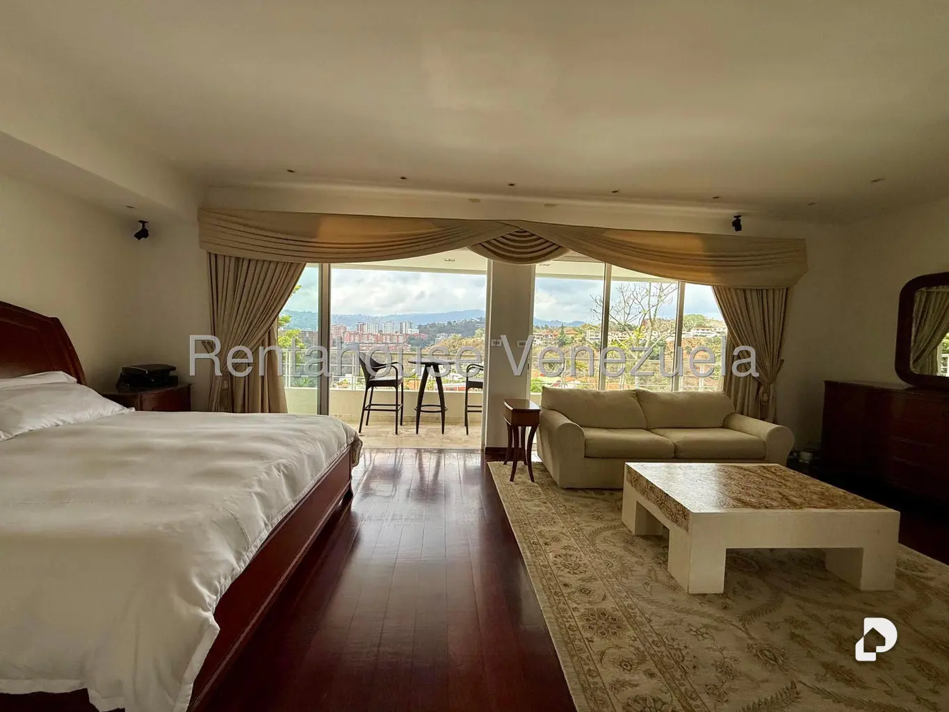 Casa en Colinas de Tamanaco, Caracas – 37