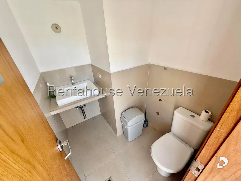Casa en Colinas de Tamanaco, Caracas – 59