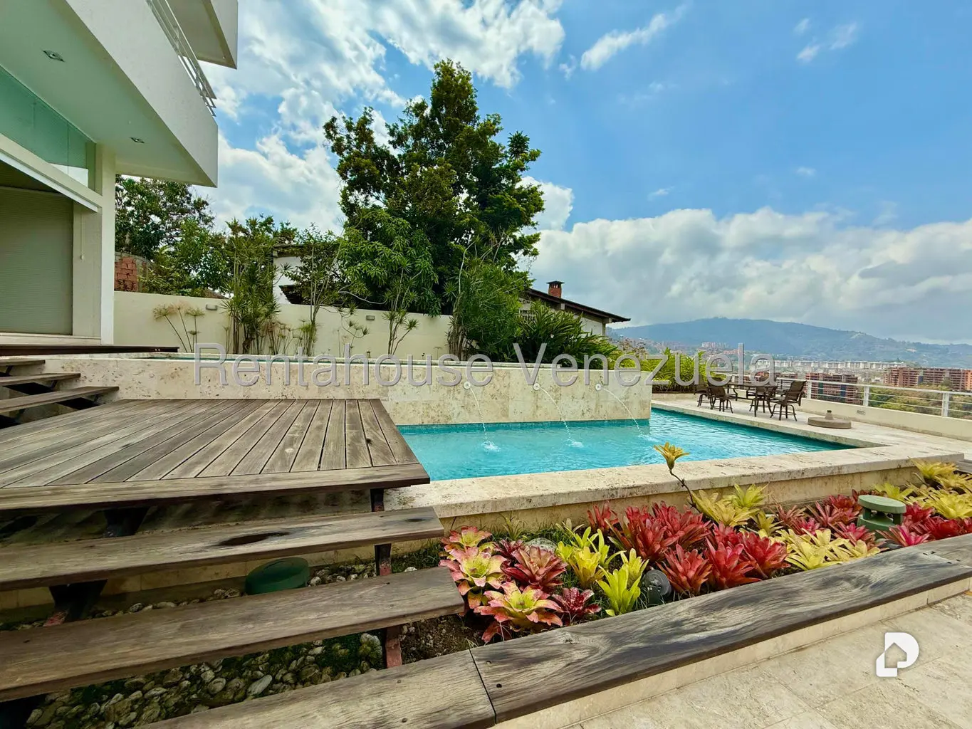 Casa en Colinas de Tamanaco, Caracas – 23