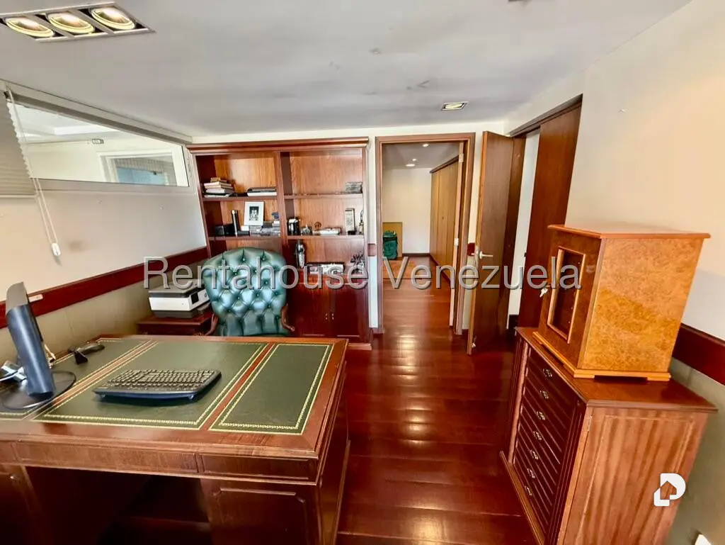 Casa en Colinas de Tamanaco, Caracas – 27