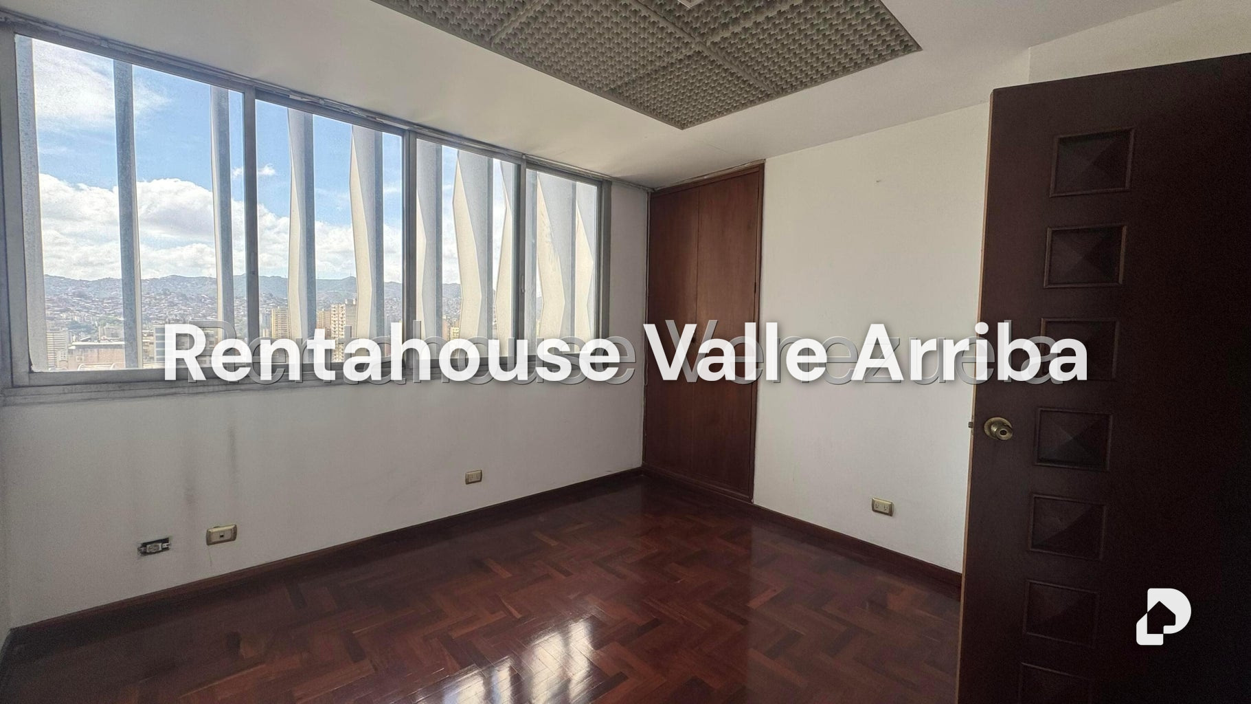 Local comercial en Parroquia Catedral, Caracas – 14
